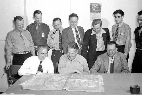 雙輪驅(qū)動(dòng) 美國(guó)如何構(gòu)建既能產(chǎn)出基礎(chǔ)理論突破，又能孵化尖端產(chǎn)品的科研創(chuàng)新生態(tài)